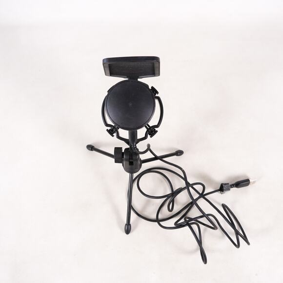 FIFINE Gaming USB Microphone for PC PS5 MAC Condenser Mic RGB w/ Pop Filter - Picture 6 of 9